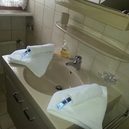 Hostel Jeli