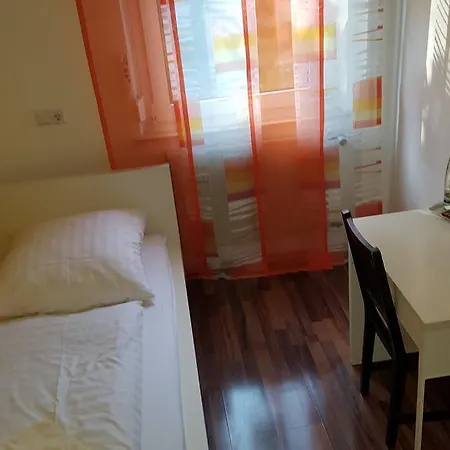 Hostel Jeli